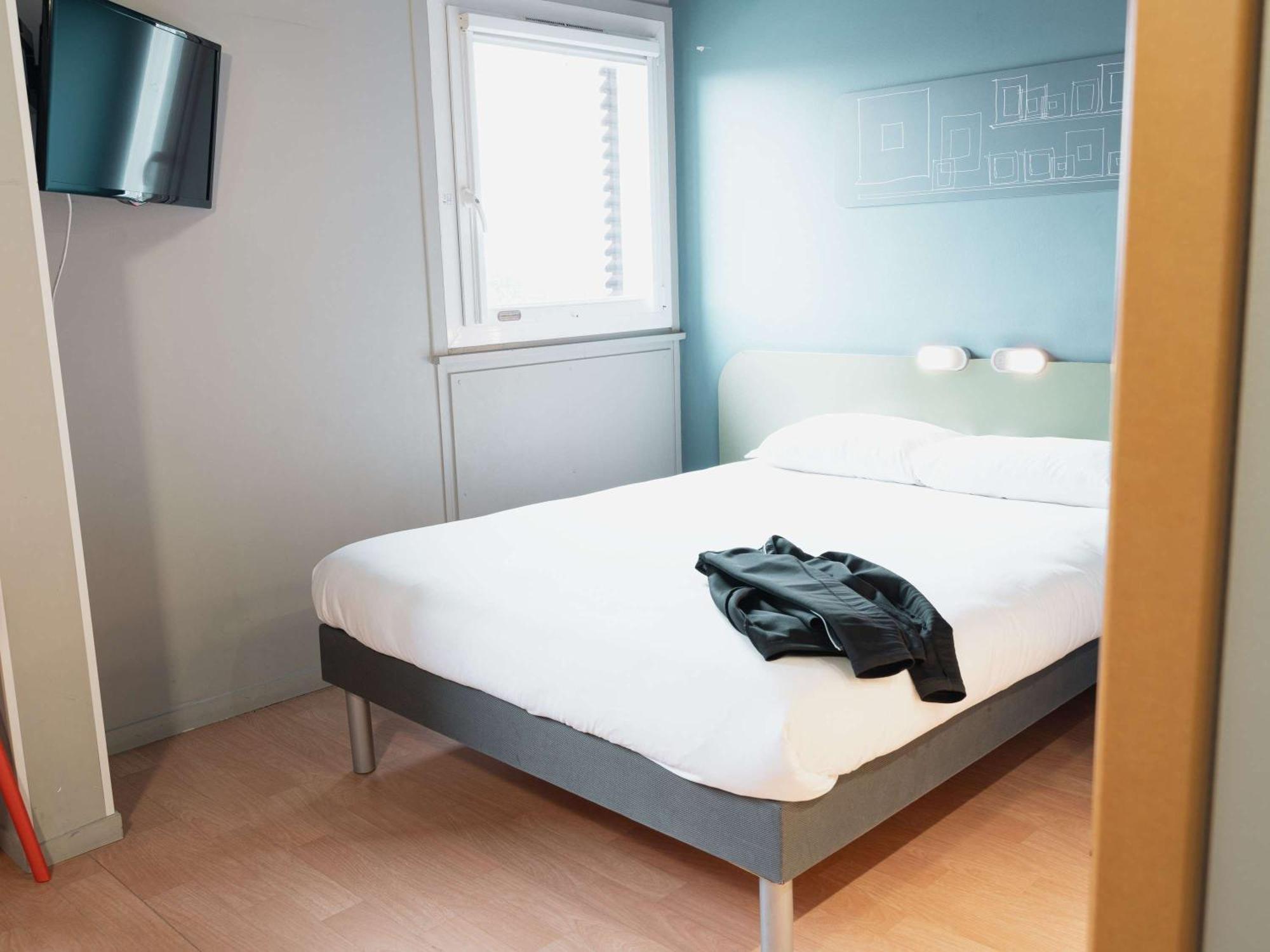 Ibis Budget Thonon Les Bains Экстерьер фото