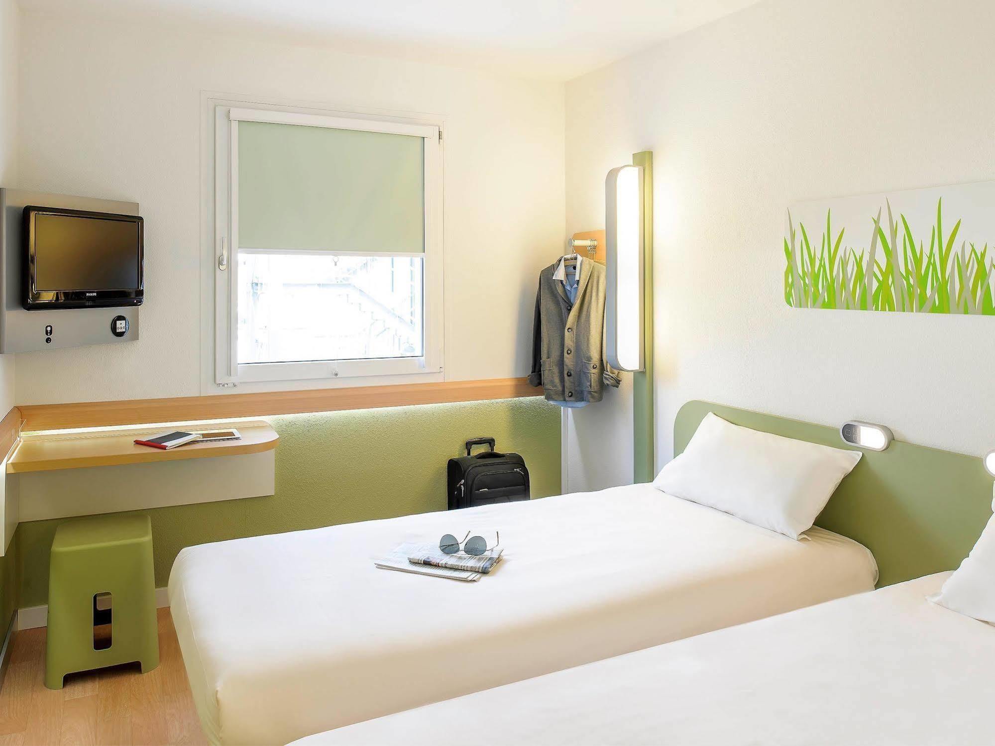 Ibis Budget Thonon Les Bains Экстерьер фото